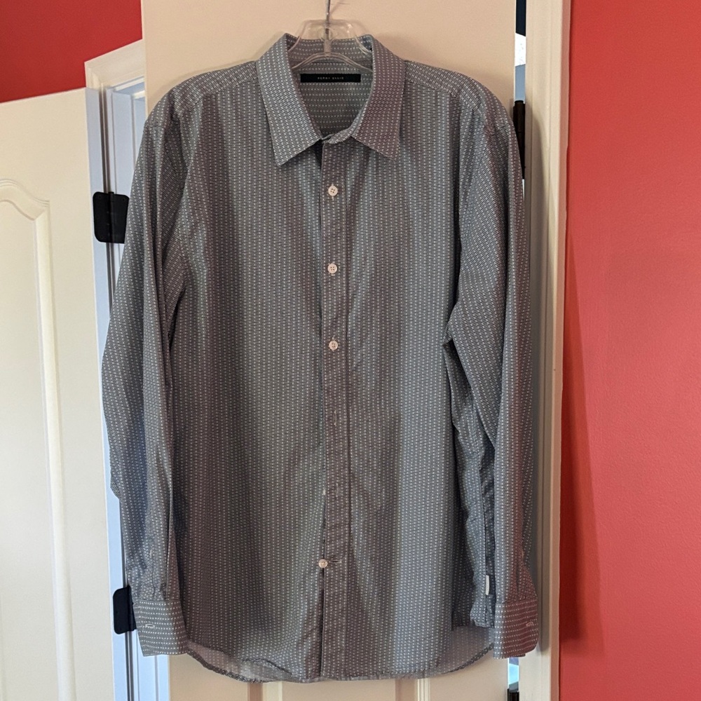 Perry Ellis Blue-Green Patterned Button Down Shirt